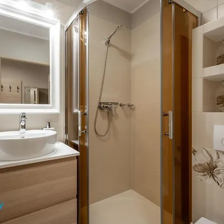 Bluesky - Przemyslowa, W Spokojnej, Zielonej Okolicy, Blisko Dworca Pkp I Sklepow Appartement *